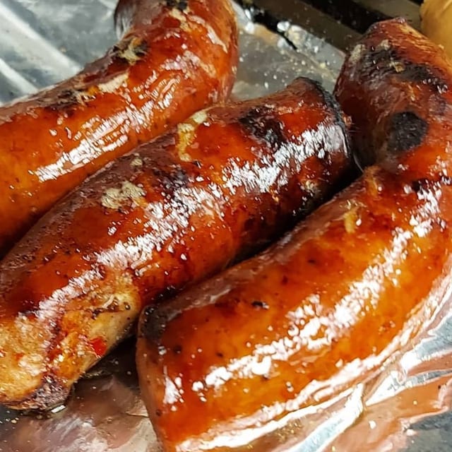 2 Beef Hot Links.